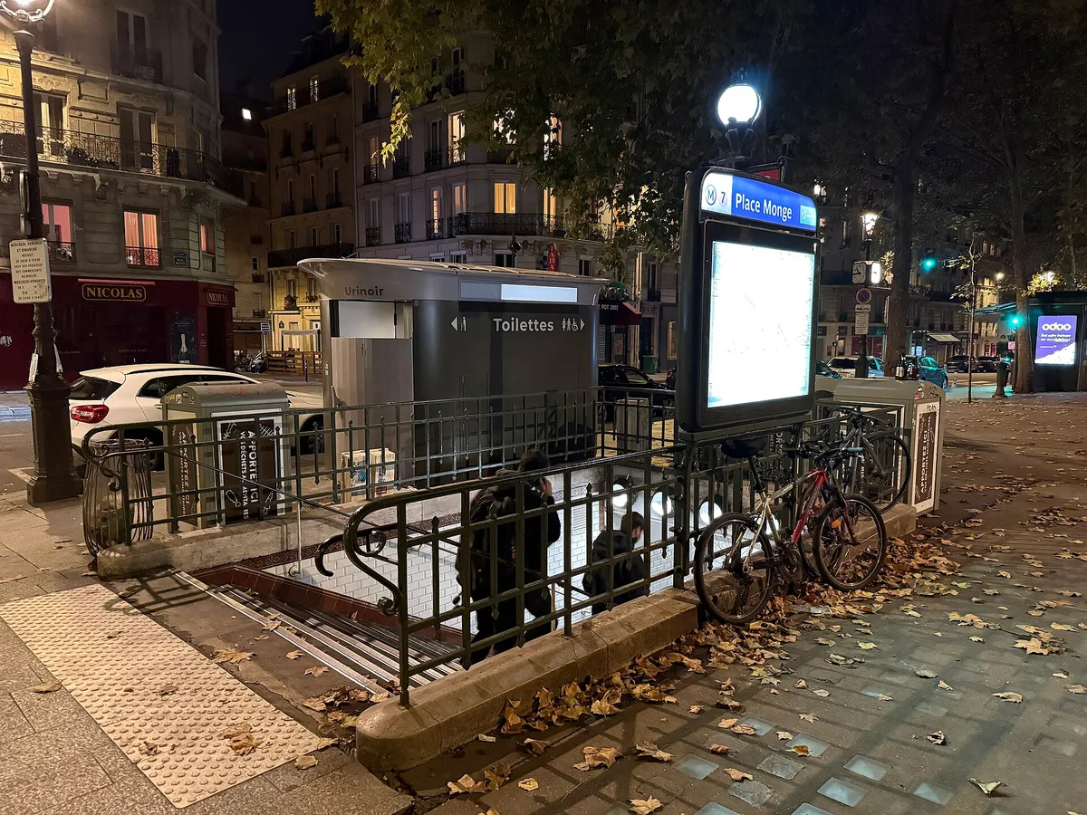 Fin de soirée à Paris : derniers métros, Noctilien et taxis